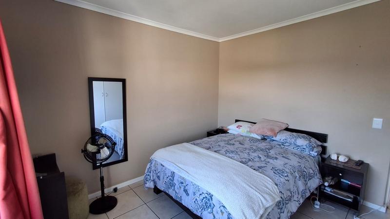 2 Bedroom Property for Sale in Parklands Western Cape